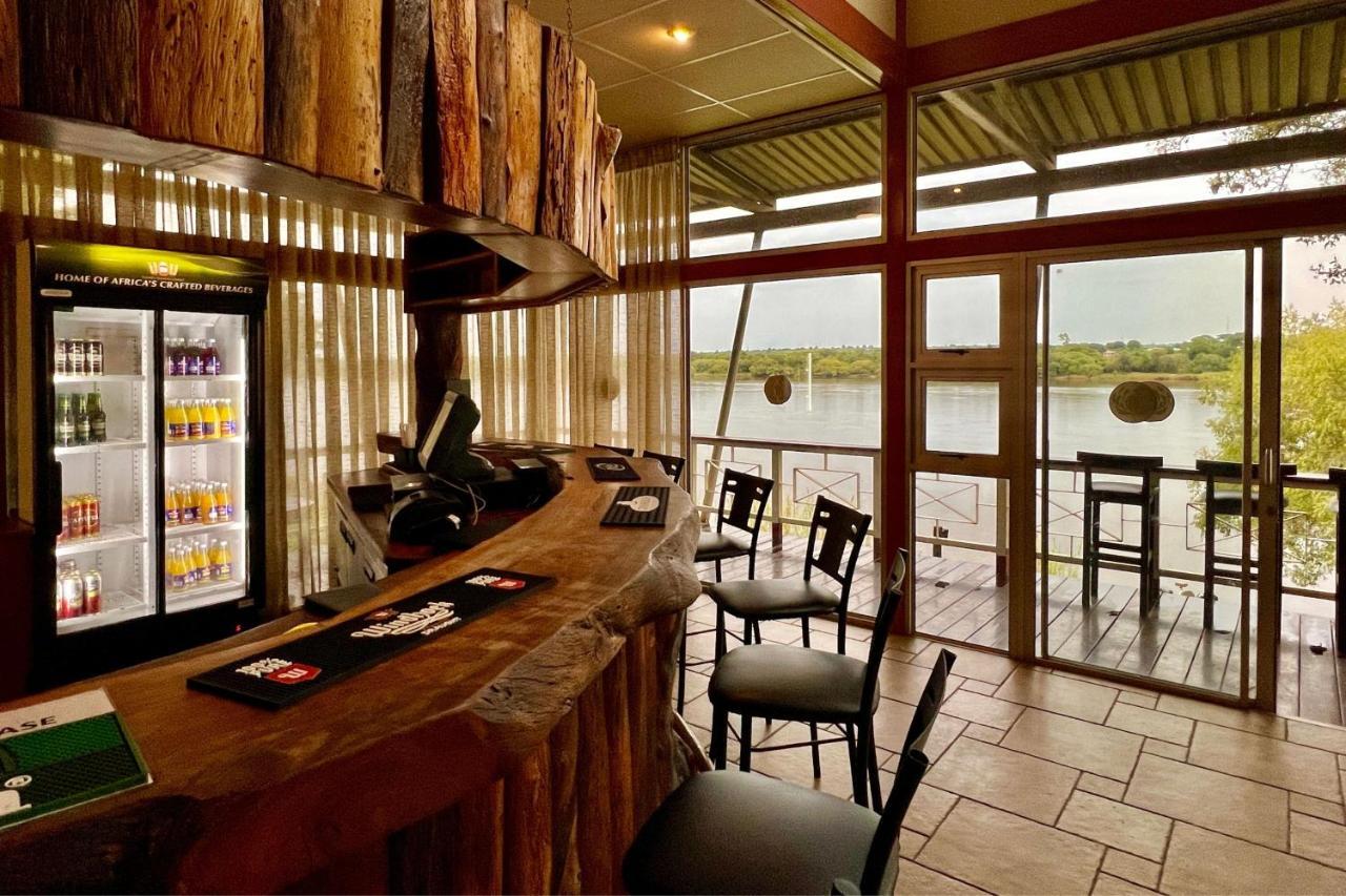 Protea Hotel By Marriott Zambezi River Lodge Катима-Мулило Экстерьер фото