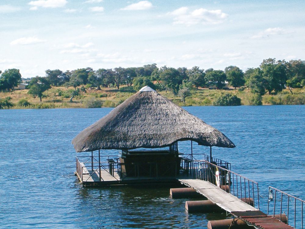 Protea Hotel By Marriott Zambezi River Lodge Катима-Мулило Экстерьер фото