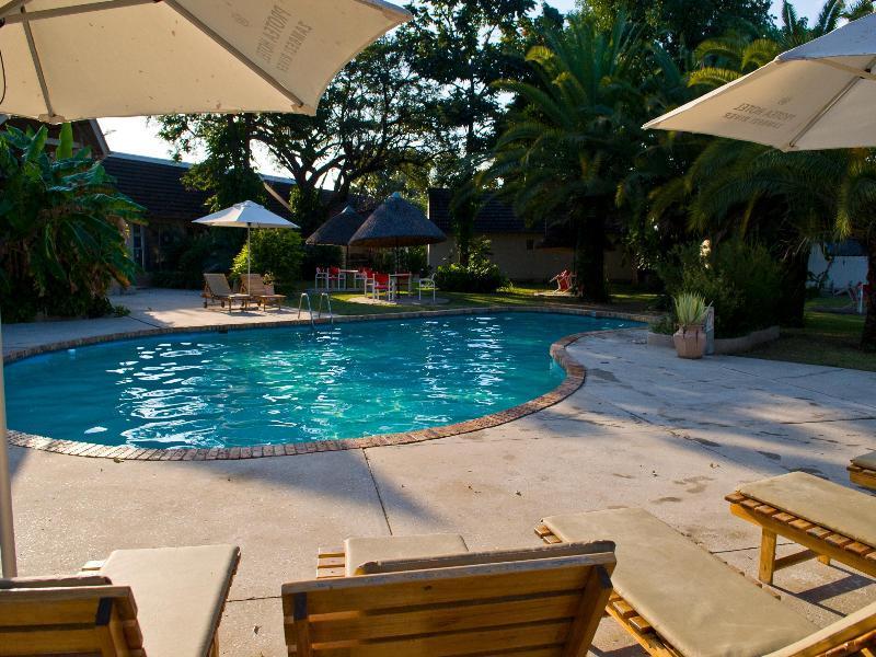 Protea Hotel By Marriott Zambezi River Lodge Катима-Мулило Экстерьер фото