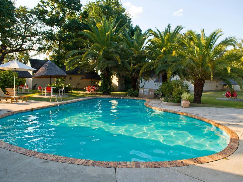 Protea Hotel By Marriott Zambezi River Lodge Катима-Мулило Экстерьер фото